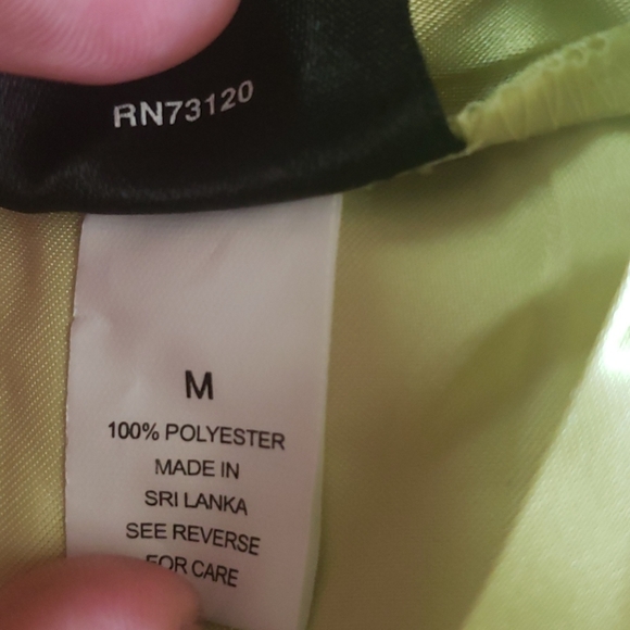 NWT neon yellow robe - Picture 5 of 6